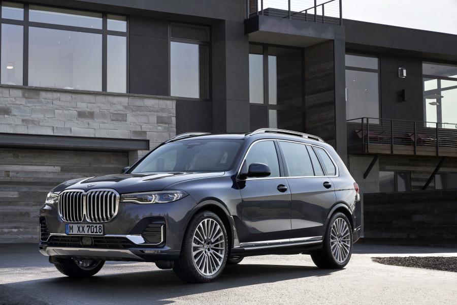  BMW X7 xDrive40i (G07) 2017 года  (WW) (фото 7 из 101)